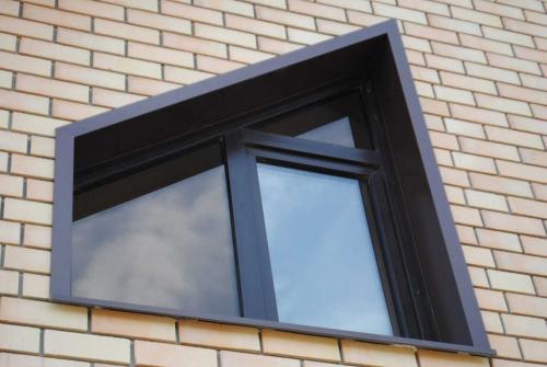 Фасадные откосы на окнах. Отделка окон снаружи: фото, видео, чем отделать наружные откосы на окнах