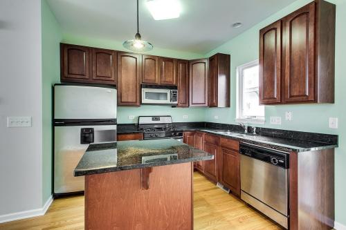 Зеленые обои на кухне. Кухня в зеленом цвете 17 Зеленые обои на кухне. Кухня в зеленом цвете 17