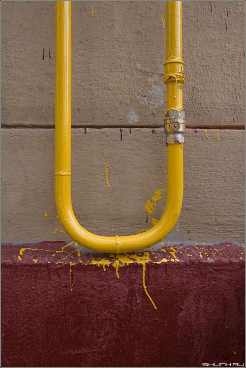 Покраска газовых труб на улице. Покраска газовых труб 02