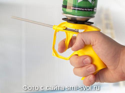 Как запенить окна в деревянном доме. Как правильно пропенить пластиковые окна