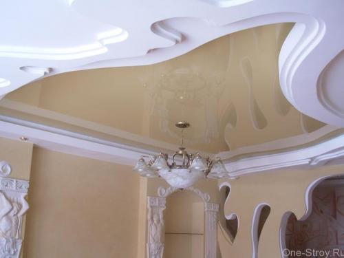 Может ли под натяжным потолком скапливаться конденсат. Почему появляется конденсат на натяжных потолках?