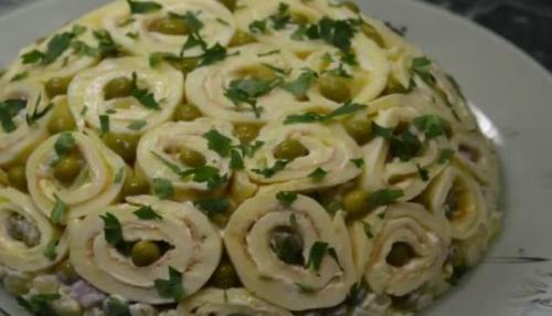 Как накрыть праздничный стол на день рождения. Праздничный салат «Шарлотка» на день рождения