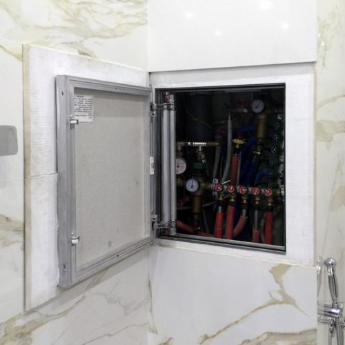 Как задекорировать люк в ванной. Основные функции ревизионных окон