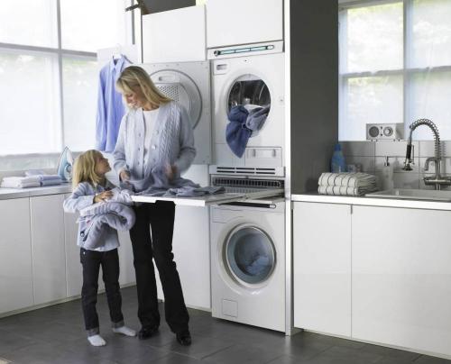 Как сушить белье если нет балкона. Где сушить белье? 03