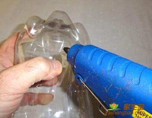 Пингвин из пластиковых бутылок своими руками. Забавные пингвины из пластиковых бутылок 03