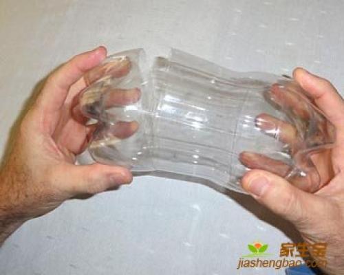 Пингвин из пластиковых бутылок своими руками. Забавные пингвины из пластиковых бутылок 02