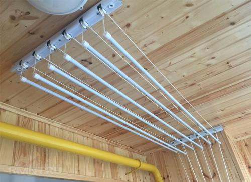 Идеи для сушки белья. Где сушить белье в квартире красиво? [5 нестандартных решений]