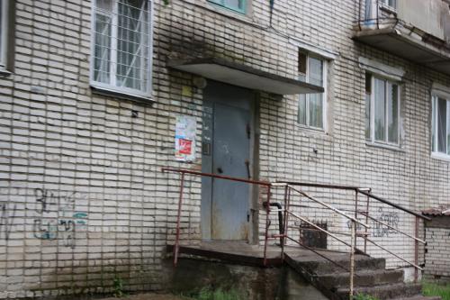 Можно ли сушить белье во дворе. Соседи сушат белье в подъезде: это законно? Рубрика Спроси юриста ЖКХ