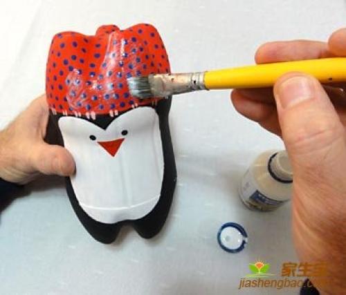 Пингвин из пластиковых бутылок своими руками. Забавные пингвины из пластиковых бутылок 07