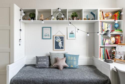 Прихожая в двушке п44т. Бюджетный ремонт своими руками: двушка 52 м  серии П-44Т