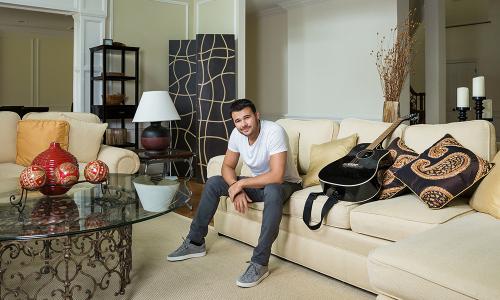 Сколько стоит дом Эмина Агаларова. Эмин Агаларов удивил роскошью дома со стеклянными стенами, выстроенного на берегу моря