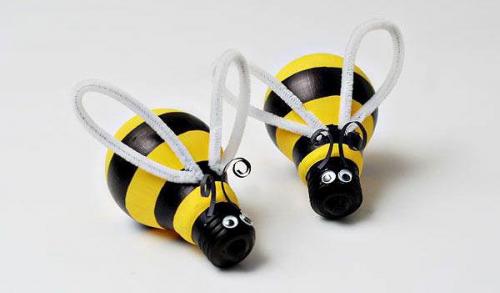 Как сделать пчелку из пластиковых бутылок своими руками. Пчёлы из пластиковых бутылок 26