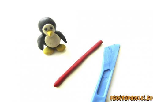 Пингвин из пластилина