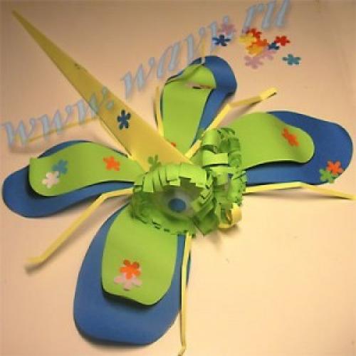 Поделка своими руками стрекоза. Объемная аппликация из цветной бумаги. Стрекоза