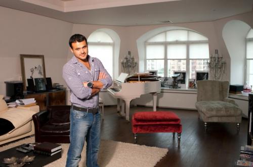 Сколько стоит дом Эмина Агаларова. Эмин Агаларов удивил роскошью дома со стеклянными стенами, выстроенного на берегу моря