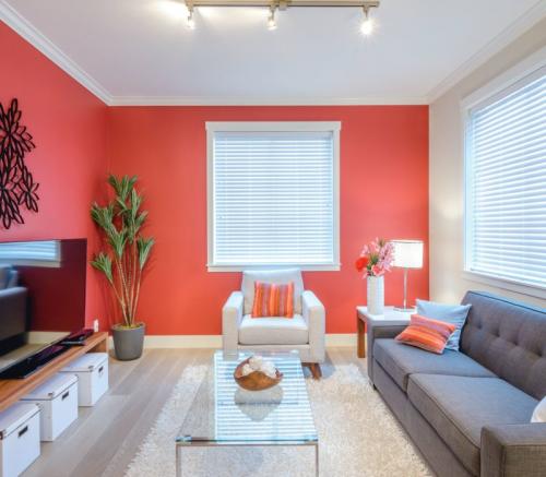 Красный цвет в интерьере гостиной. Страстная гостиная