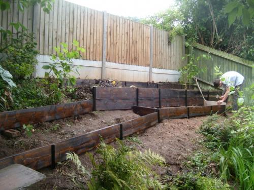 Дизайн маленького участка с уклоном. Укрепление почвы