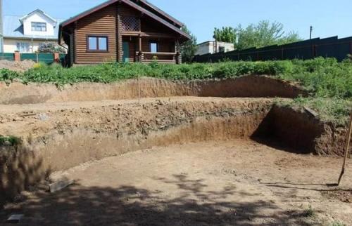 Как выровнять участок с большим уклоном. Как правильно выровнять участок с уклоном