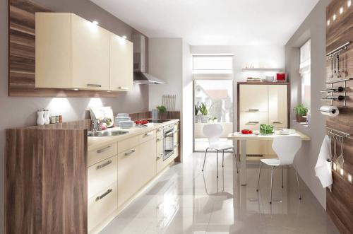 Цвет крем-брюле в интерьере. Матовый кухонный гарнитур в цвете ваниль и крем-брюле (подборка фото)