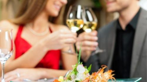 Правила этикета за столом дома. Правила этикета за столом: нормы и культура поведения