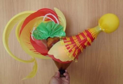 Петух из пластиковых бутылок. Несколько идей для изготовления петуха из пластиковой бутылки