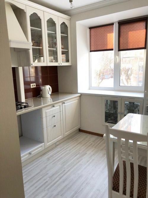 Зачем в хрущевках делали ящик под окном. Ниша под кухонным окном в хрущёвке. Зачем нужна и как использовать?