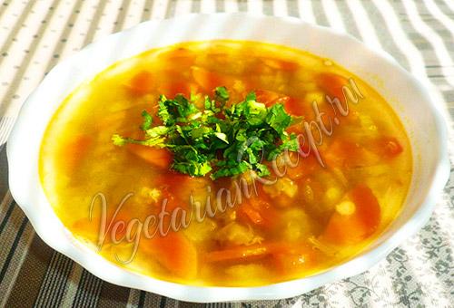 Коричневая чечевица суп. Суп из чечевицы с сельдереем и помидорами