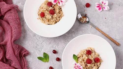 Как вкусно приготовить овсянку на воде. Полезный завтрак: овсяная каша на воде