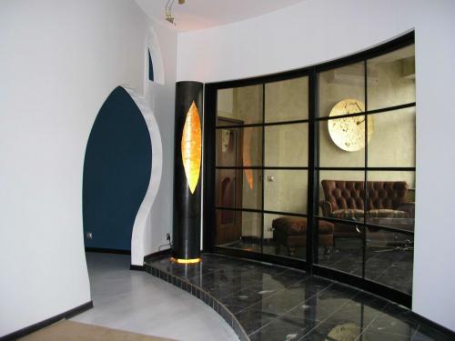 Как разделить комнату с двумя окнами на две. 6 главных способов, как правильно разделить комнату на 2 зоны