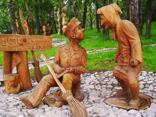 Малая скульптура из дерева. Садовые скульптуры: оригинальные идеи украшения и варианты применения скульптур разных размеров