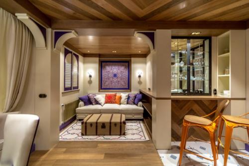 Барные стойки для маленькой кухни. Преимущества установки барной стойки на кухне 15 Барные стойки для маленькой кухни. Преимущества установки барной стойки на кухне 15