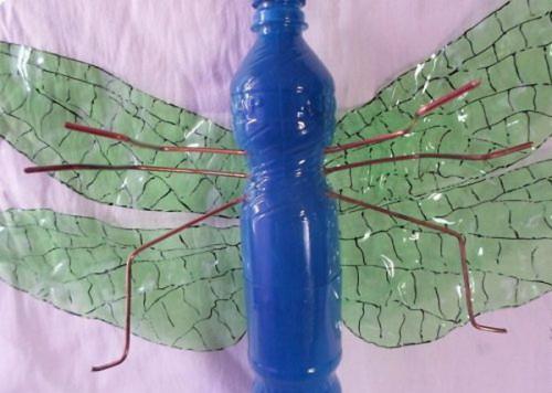 Стрекоза из пластиковых бутылок. Изящная стрекоза из пластиковой бутылки
