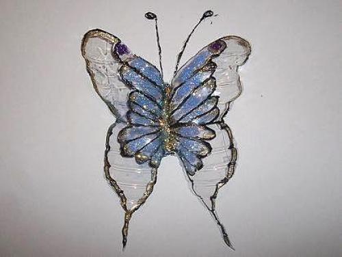 Как сделать бабочку из бутылки пластиковой. Удивительные бабочки из пластиковых бутылок 38 Как сделать бабочку из бутылки пластиковой. Удивительные бабочки из пластиковых бутылок 38