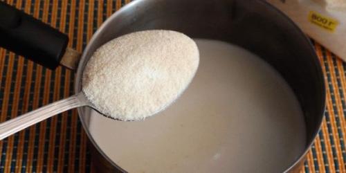 Как правильно сварить манную кашу. Как правильно приготовить вкусную манную кашу: манка на молоке и воде 12