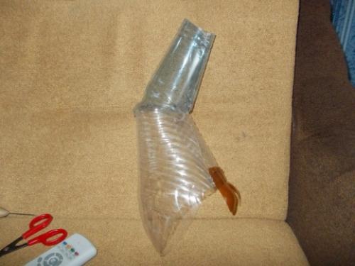 Пошаговая инструкция, как сделать павлина из пластиковых бутылок. Видео-уроки 04