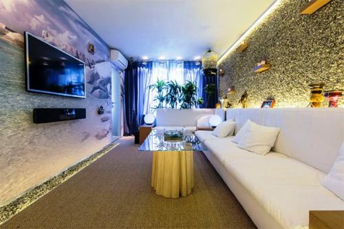 Обои в морском стиле. Дизайн гостиной