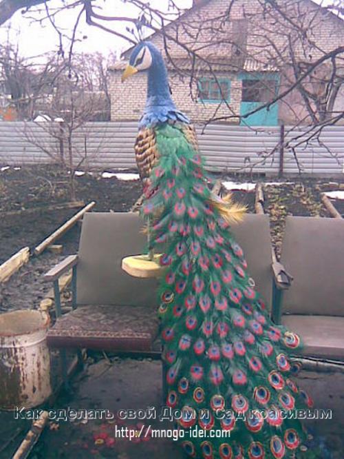 Как сделать хвост павлина. Павлин из пластиковых бутылок мастер класс.