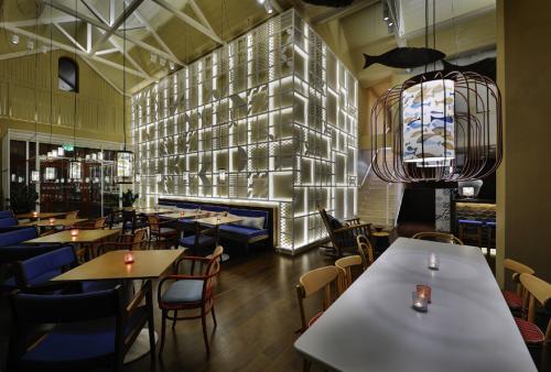 Морской стиль в интерьере кафе. Яркий пример интерьера кафе в морском стиле: средиземноморская роскошь