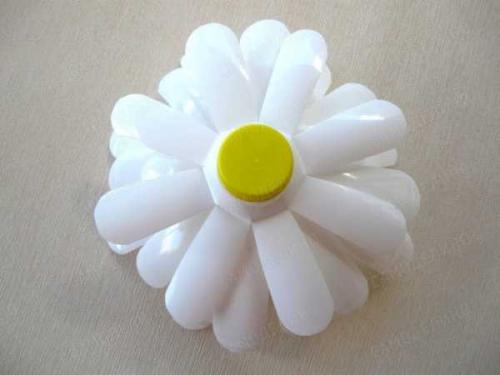 Цветы из пластиковых бутылок своими руками пошаговая инструкция. Переходим к поделкам 05 Цветы из пластиковых бутылок своими руками пошаговая инструкция. Переходим к поделкам 05