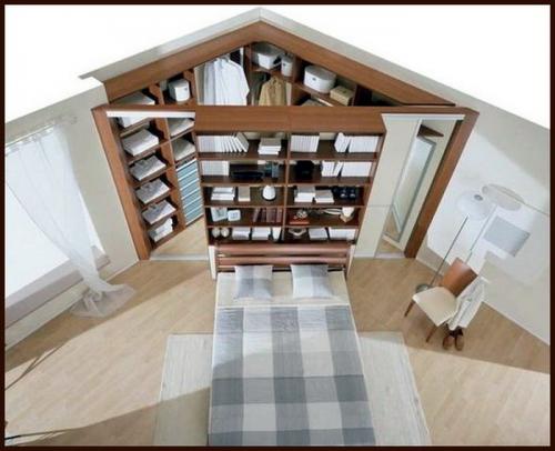 Убрать угол в коридоре. Что можно поставить в угол