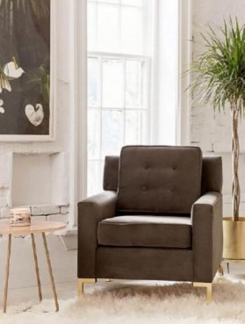 Украсить угол комнаты своими руками. Как украсить углы в квартире: 8 идей для подражания.