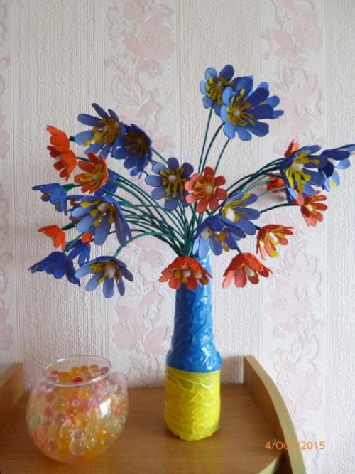 Поделки из коробок из-под яиц своими руками. 29 октября. Выставка поделок из яичных лотков на МААМ