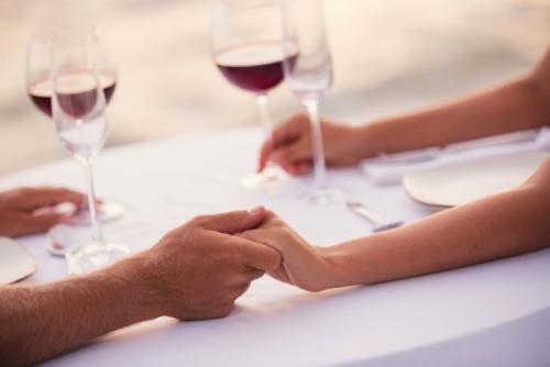 Сервировка стола к ужину на двоих. Ужин на двоих или что приготовить на романтический ужин для двоих?