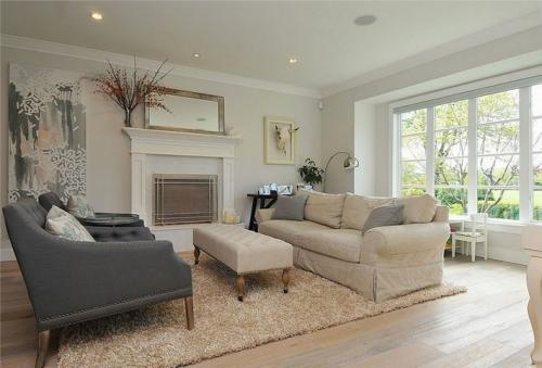 Сочетание серого цвета. С какими цветами сочетается серый в интерьере