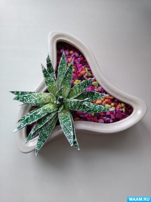 Поделки из коробок из под яиц своими руками для детей. 29 октября. Выставка поделок из яичных лотков на МААМ