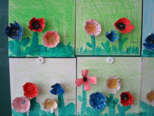 Поделки из коробок из под яиц своими руками для детей. 29 октября. Выставка поделок из яичных лотков на МААМ