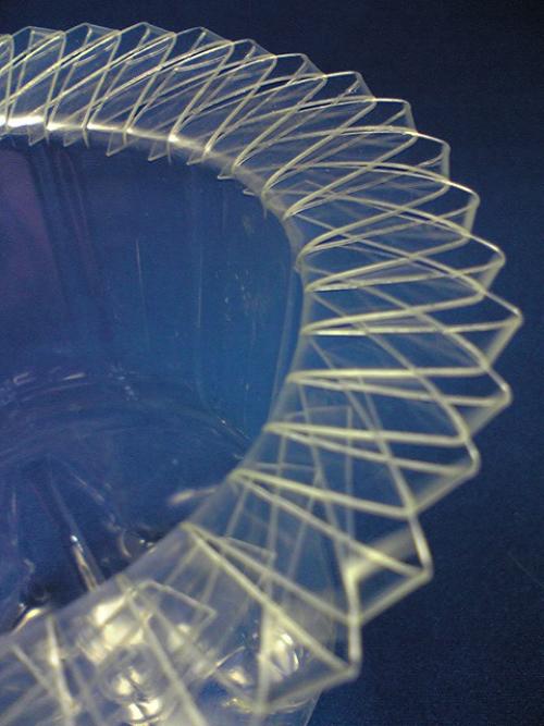 Вазочка из бутылки пластиковой. Как делать вазы из пластиковых бутылок своими руками? 18 Вазочка из бутылки пластиковой. Как делать вазы из пластиковых бутылок своими руками? 18