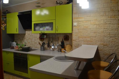 Стены зеленые на кухне. Гармоничное сочетание цветов