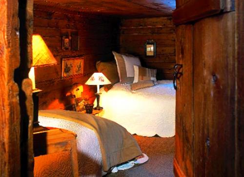 Деревянные дома внутри дома. Особенности деревянного дома 01