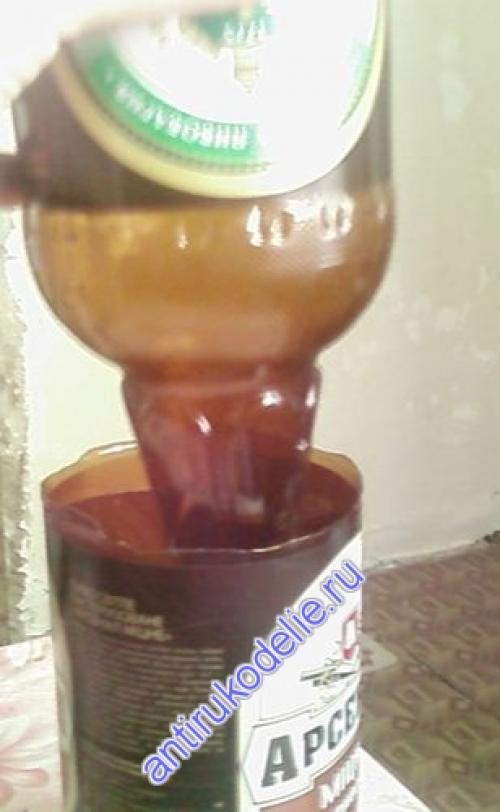 Шезлонг из пластиковых бутылок.